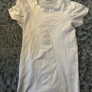 Lululemon swiftly tech size 4